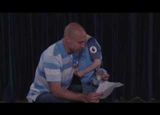  Pablo Zabaleta Surprises Man City Fans Mini Zaba