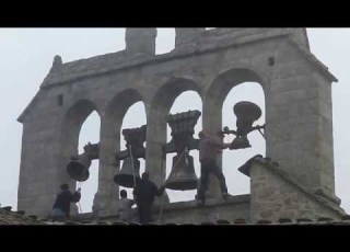 Cloches De L église Saint Pierre De Fontans Plénum Et Une Volée Tournante Exceptionnelle