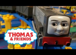 Mainan Kereta Thomas Dan Friends Dennis Takara TOMY Plarail タカラトミー プラレール 00388 ID