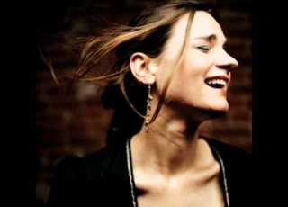 Madeleine Peyroux Dance Me To The End Of Love