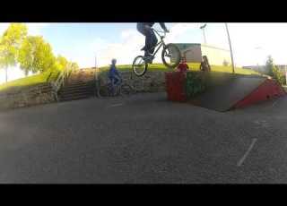 BMX Drop 180
