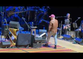  Paul Simon Performing Kodachrome In LA July 2025