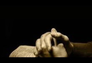 DIFFERENCE BETWEEN AN INTERCESSOR AND A PRAYER WARIOR 