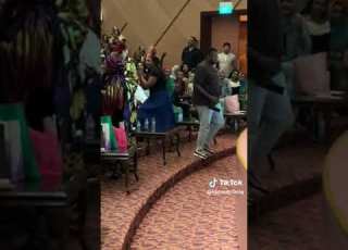  دنيا الريد غريبه سميرة دنيا والفرقة الجميلة حفل أبوظبي