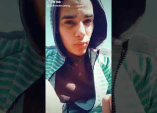 محسوبك واخد حبوب منع الهز