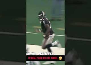 Michael Vick Had TUNNEL VISION On This TD Run Vs Panthers