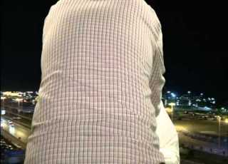 عادل الملحم يسأل الصوت واضح لعدم ثقته بالفراج