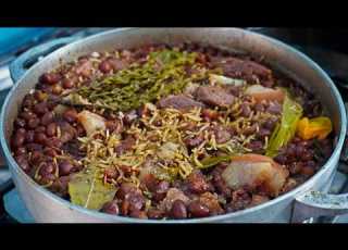 How Jamaicans Make Barefoot Rice And Peas One Pot Comfort Food