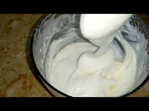 سر الثومية بتاعة المحلات السوري عرفتها من واحد شغال في مطعم سوري