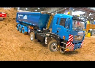  RC TRUCKS STUCKING RC TRUCKS OVERLOADED RC DIGGER LIEBHERR SME RC TRUCK LOW LINER MAN MB ACTROS