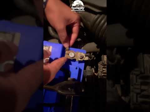 طريقة الصحيحة لتركيب بطارية سيارة العناية بالسيارات السلامه والامان