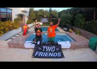  Two Friends Room Service Festival Full Set