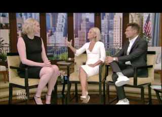  Gwendoline Christie Encounters Fans In The Bathroom