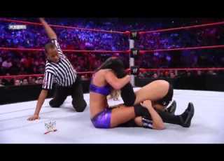  WWE Kelly Kelly Vs Gail Kim