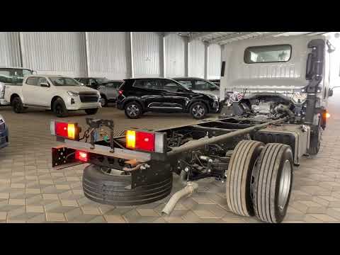 وش الفرق بين دينا ايسوزو 2023 4 طن وال5 طن