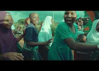  Harmonize Azingilwa Balabalani Na Watoto Wa Shule MASASI