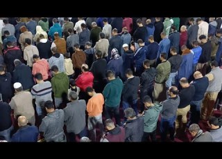 الشيخ مشرف الريدي يبدع في صلاة التراويح بمسجد الشبان المسلمين في المنيا