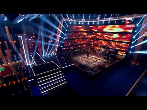 سهرانين أحمد أمين يفاجيء الحضور بصوته وإحساسه