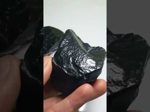 اغلى النيازك التي يجب عليكم جمعها رد بالك Satisfying النيازك النيازك التي سقطت على الارض