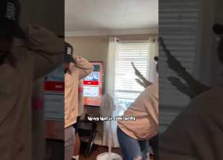  عناق الجدة الذي يدوم للأبد