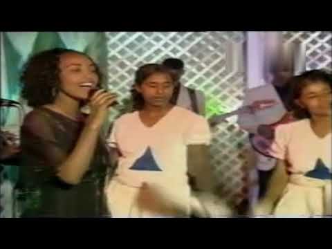 Feven Tsegay Performing Live With Aser Band