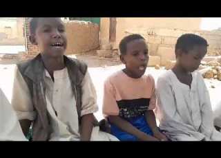 صلوات الله تغشي احمد خير البرية لا الختمية