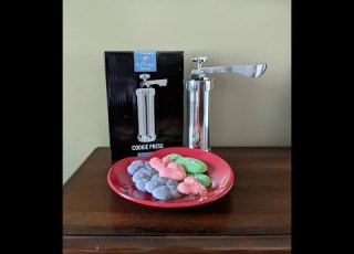 Zulay Kitchen Cookie Press In Action