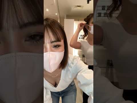 胸チラ
