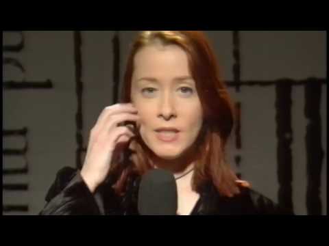 Suzanne Vega Tom S Diner Live Acappella BBC TV 1994