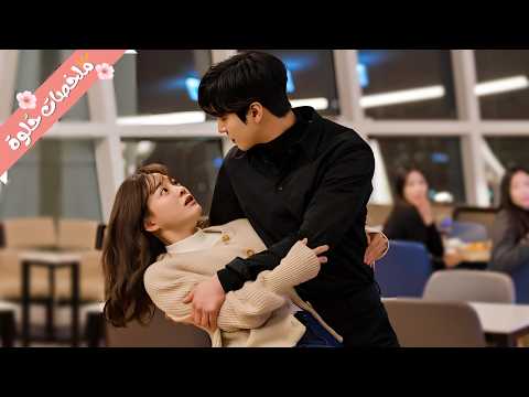 بتخرج في موعد م دبر بدل صاحبتها عشان تطفشلها العريس بس بيطلع مدير شركتها المغرور والبارد ملخص مسلسل