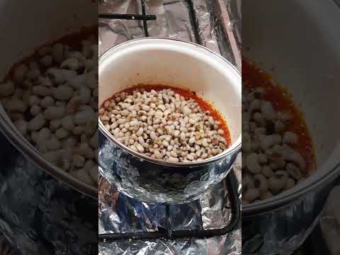 اللوبيا باللحمه بطعم خرااافي