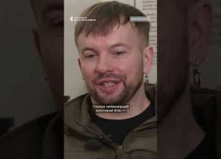 Під час евакуацій співають всім екіпажем з пораненими Госпітальєр та музикант Мишко Адамчак