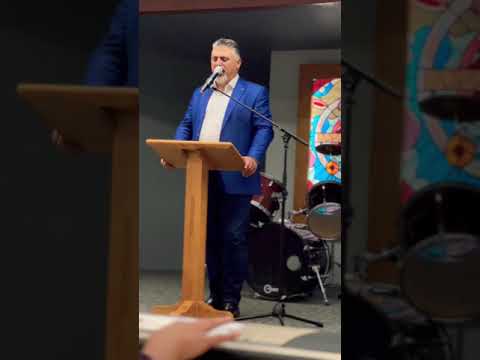 المرنم زياد شحادة