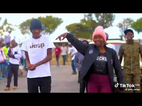 Angalia Venye Watoto Walipiga Sherehe Vizuri Congratulation Majamaa Wa Mtaa Wakicheza Bila Chuki