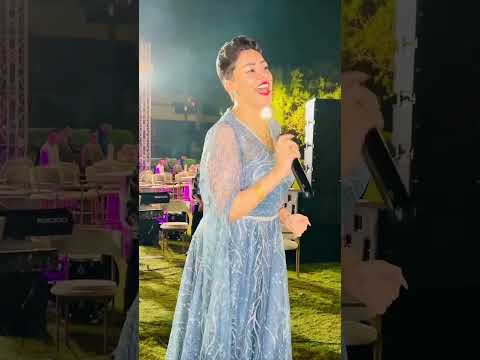 عن احساس اسيا وهيا بتغني تعرف ايش اللي واجعني اشتريت اللي بايعني اوعا يفوتك الجمال ده