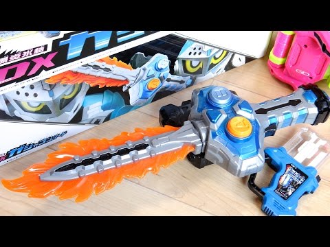 Transforms Into Two Modes Fire And Ice Bakuen Hyoketsu DX Gashacon Sword Review Special Moves Transforms Into Two Modes Fire And Ice Bakuen Hyoketsu DX Gashacon Sword Review Special Moves