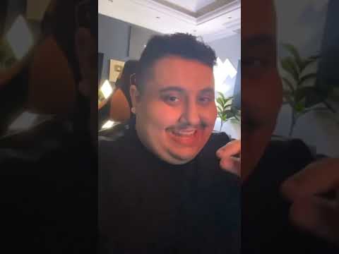 تشوفون ان توبز اكثر شخص يعلق برنامج المونتاج عنده