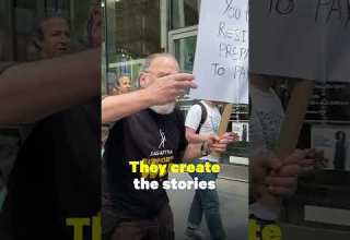 Actor Mandy Patinkin Shows Solidarity With Writers Striking