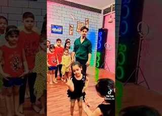 چھوٹی بچی کا ڈانس Viralvideo Shortvideo ڈانس چھوٹی بچوں