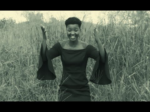 Janet Navaya Oyeee VISUALIZER