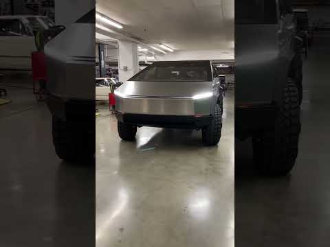 Tesla CYBERTRUCK Fully Functioning Shorts