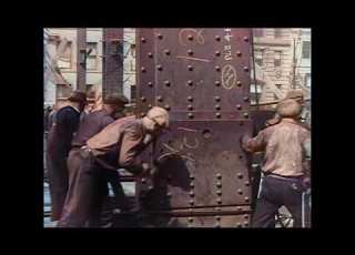  Stunning Footage Of The Construction Of New York S Empire State Building In Color Opened In 1931