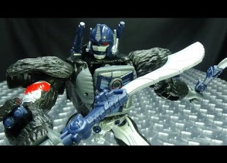 Kingdom Voyager OPTIMUS PRIMAL EmGo S Transformers Reviews N Stuff
