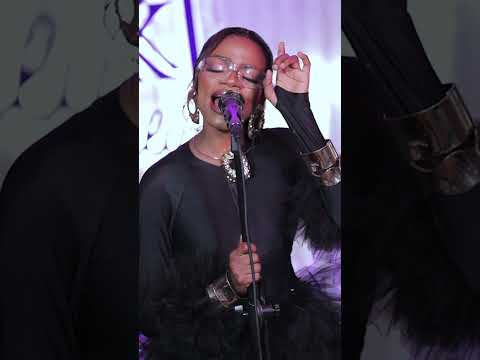 YAMMI S BAD LOVE ON UNPLUGGED