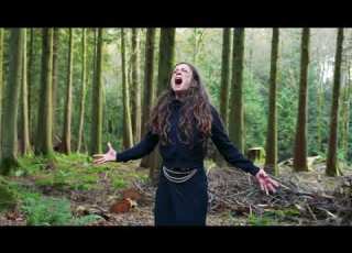  Liberal Women Spend 4 000 On Rage Ritual Retreat To Scream And Bash Sticks