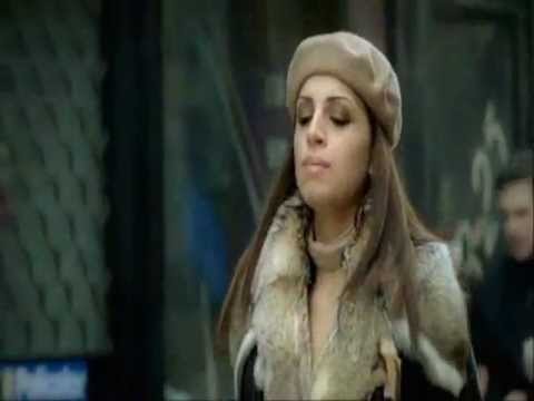 حزين امال ماهر ايه بينك وبينها Wmv