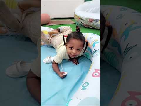 شوفوا أم هواوي وهي صغيرة Music Dance Danc Esma3naa