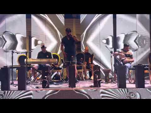 الشاب ربيع نهار عرسي آنيليت تبعت طريق لي بغيت الشاب ربيع نهار عرسي آنيليت تبعت طريق لي بغيت