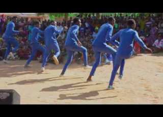 AICT BUGEMBE CHOIR WAKIIMBA KWENYE IBADA YA PASAKA