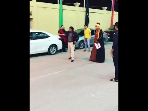 المرحوم خادم الإمام الحسين غازي الحداد قبل إحدى مشاركاته في شاعر الحسين استقبله الرادود فاضل البلادي المرحوم خادم الإمام الحسين غازي الحداد قبل إحدى مشاركاته في شاعر الحسين استقبله الرادود فاضل البلادي